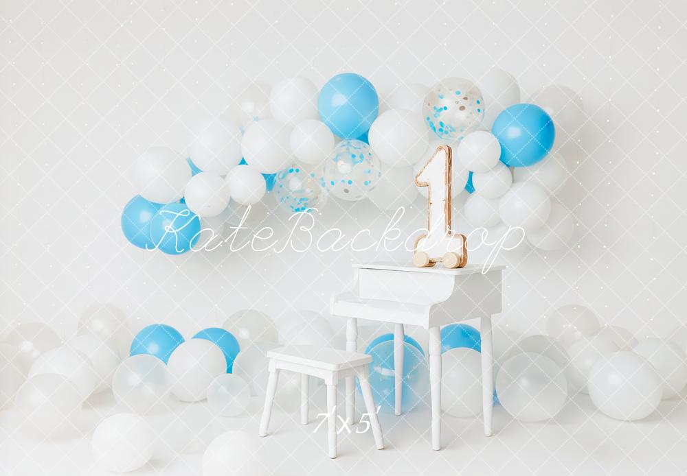 Primer Cumpleaños Minimalista de Piano Blanco con Globos Fondo Diseñado por Patty Roberts