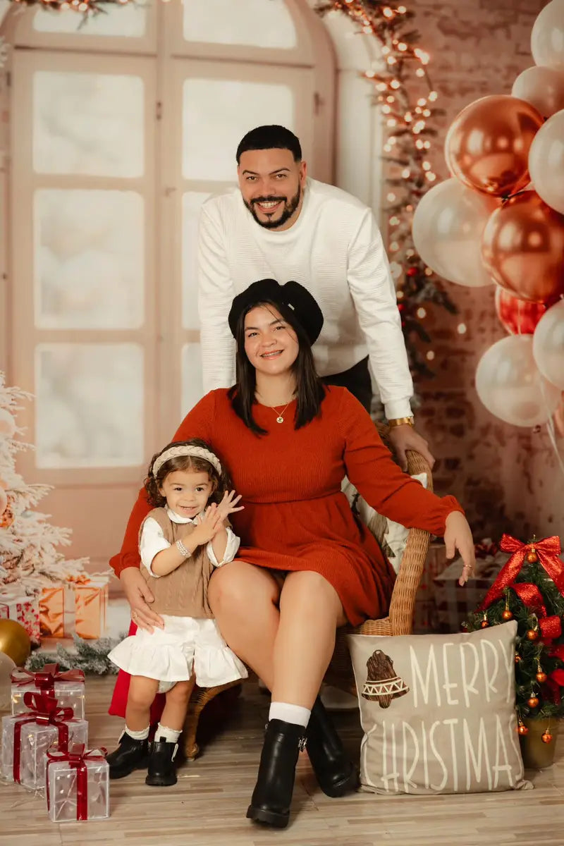 Fondo de Ventana Arco de Globos de Árbol de Navidad diseñado por Emetselch