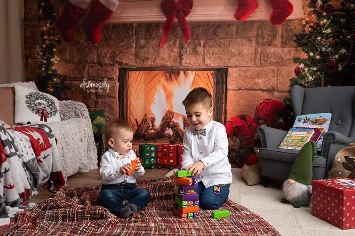 Kate Christmas Red Socks with Fireplace Backdrop for Photography - Kate Backdrop