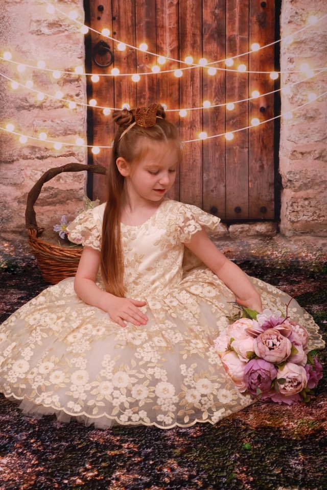 Katebackdrop£ºKate Vintage Wall and Door with Lights Children Backdrop for Children Designed by JFCC