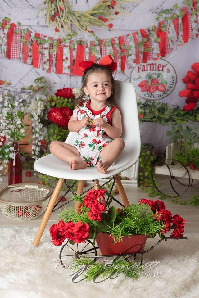 Katebackdrop鎷㈡綖Kate Summer Strawberry White Wooden Board With Banners Backdrop