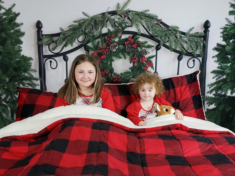 Kate Christmas Bed Backdrop Headboard Designed by Emetselch - Kate Backdrop