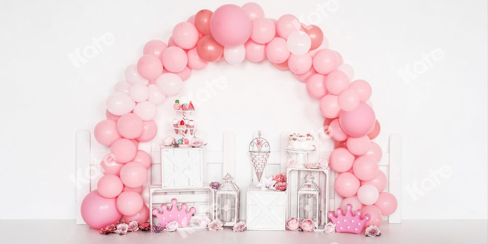 Taartsessie achtergrond verjaardag roze ballonnen ontworpen door Emetselch