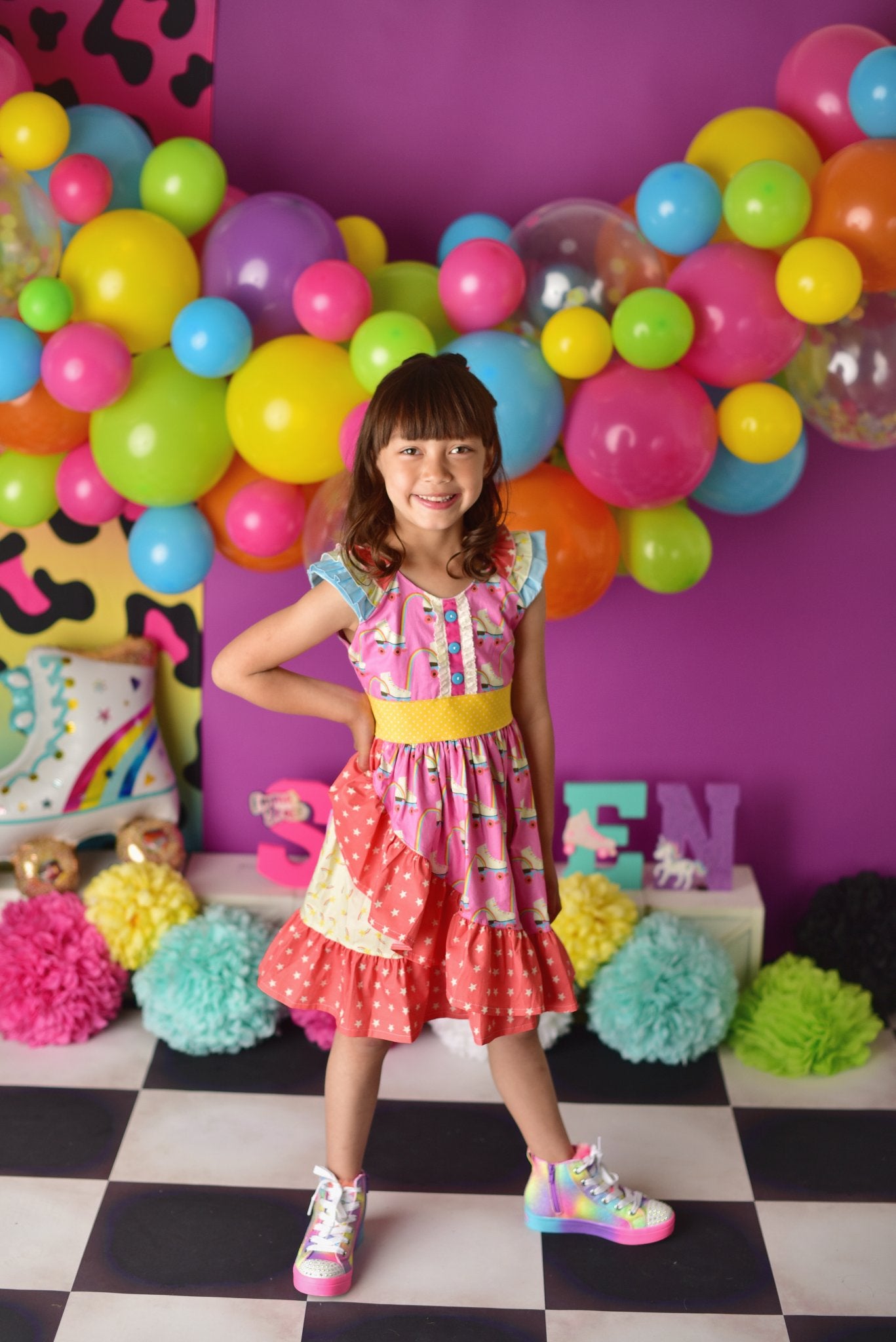 Kate Retro 90s Neon Party Printed Backdrop Designed by Mandy Ringe Photography, 10x6.5ft - Sitting Families / Microfiber (Printed) Kate Retro 90s Neon Party Printed Backdrop Designed by Mandy Ringe Photography, 10x6.5ft - Sitting Families / Microfiber (Printed)