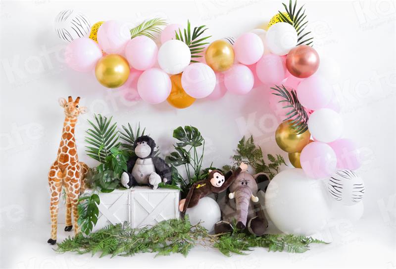 Decoración de Fondo de Cumpleaños con Globos de Animales Salvajes Diseñada por Uta Mueller Fotografía