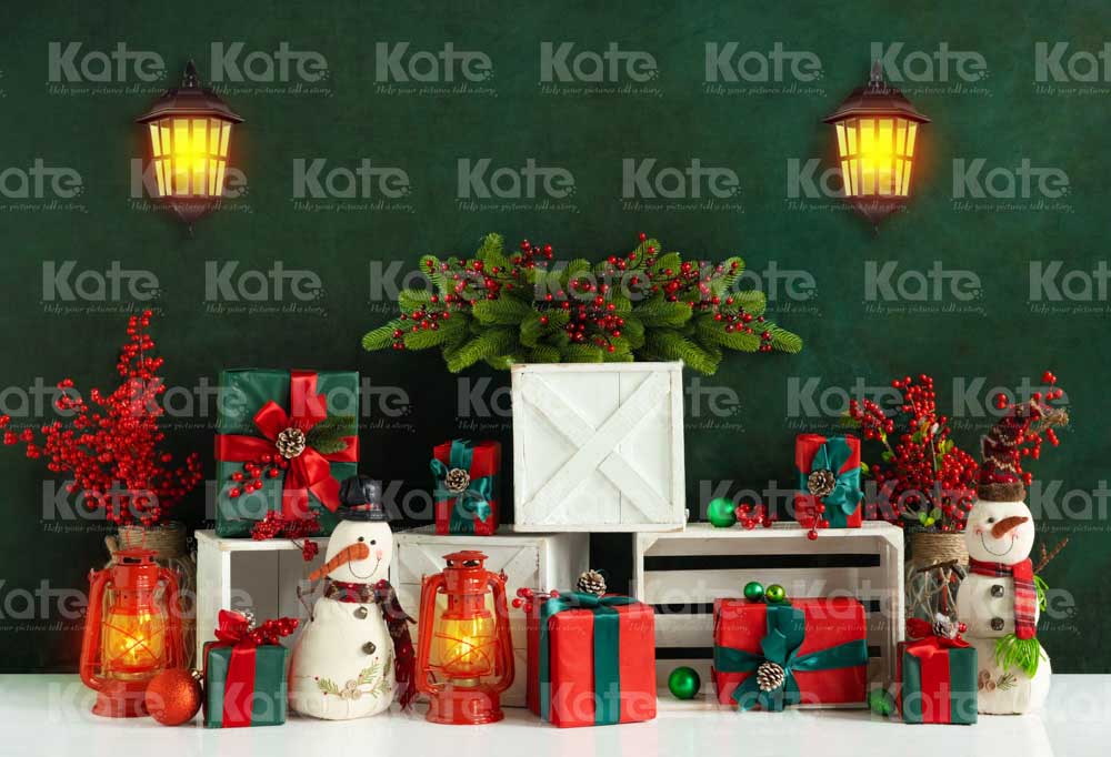 Kerst Groene Muur Geschenken Licht Foto Achtergrond Ontworpen door Emetselch