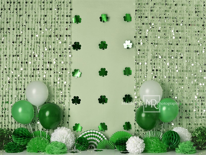 Fondo de fiesta de tréboles del Día de San Patricio diseñado por Mandy Ringe Photography