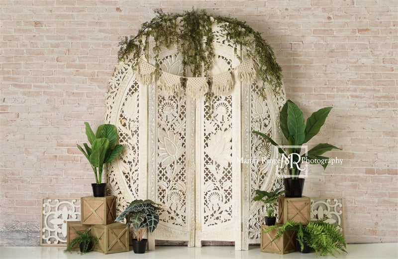 Biombo boho con plantas y fondo de follaje diseñado por Mandy Ringe Fotografía