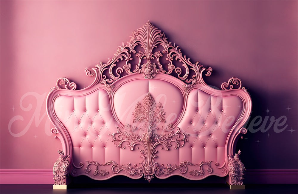 Cabecera de boudoir rosa y elegante diseñada por Mini MakeBelieve