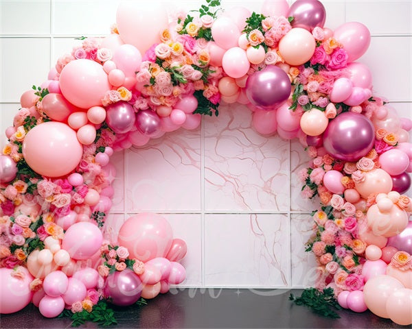 Arte Pintoresco Divertido de Flores Arco de Globos Interior Rosa Pastel Mármol Destroza Pastel de Cumpleaños Fondo Diseñado por Mini MakeBelieve