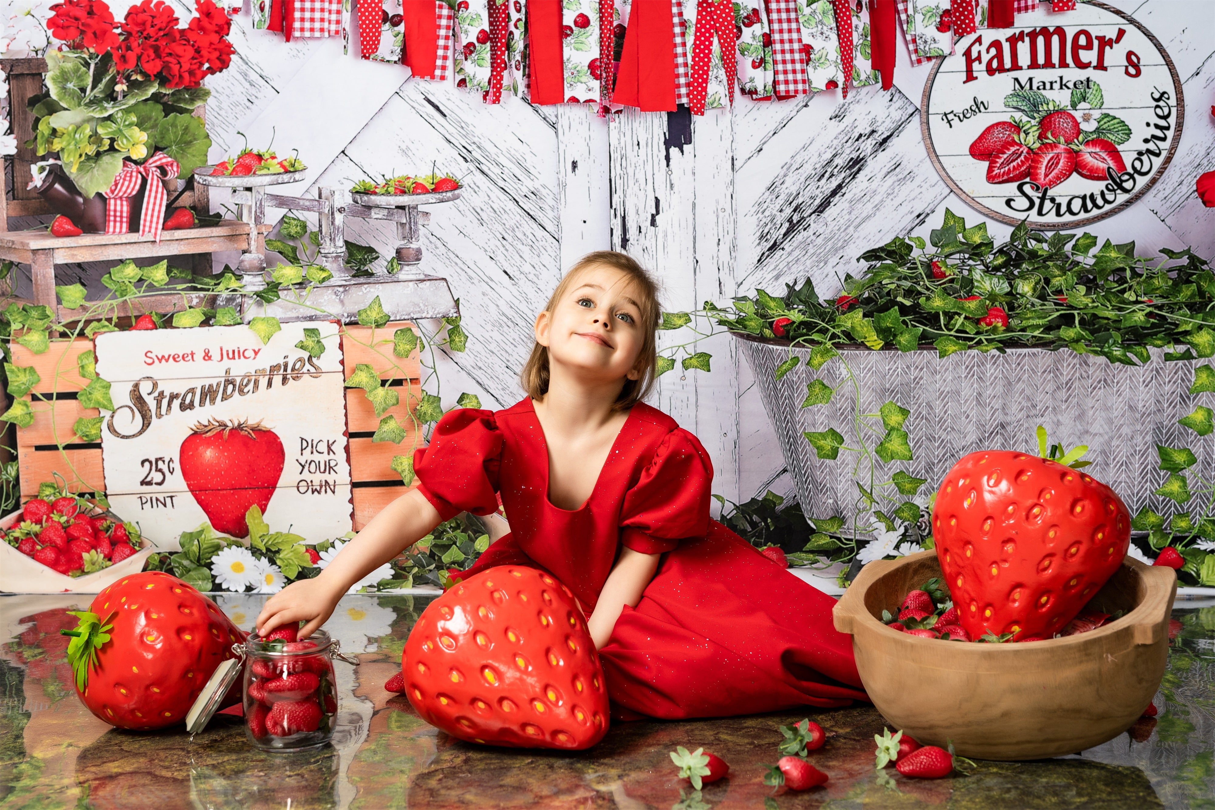 Kate Summer Strawberry White Wooden Board With Banners Backdrop - Kate Backdrop