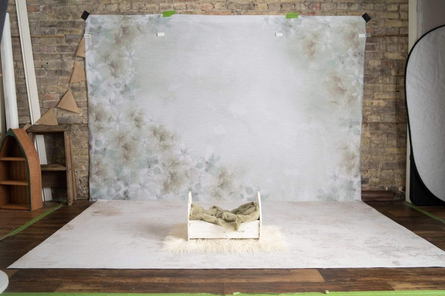 Katebackdrop鎷㈡綖Kate Fine Art Watercolors Green Flowers Abstract Backdrop designed by Veronika Gant