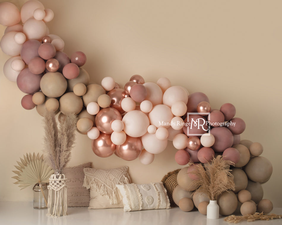 Boho Balloons Foto Achtergrond Macrame Kussens Matte Roze Ontworpen door Mandy Ringe Fotografie