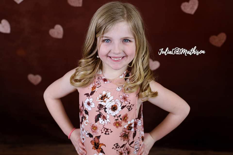 Kate Gold Valentine Backdrop Glitter Heart Designed by Mandy Ringe Photography