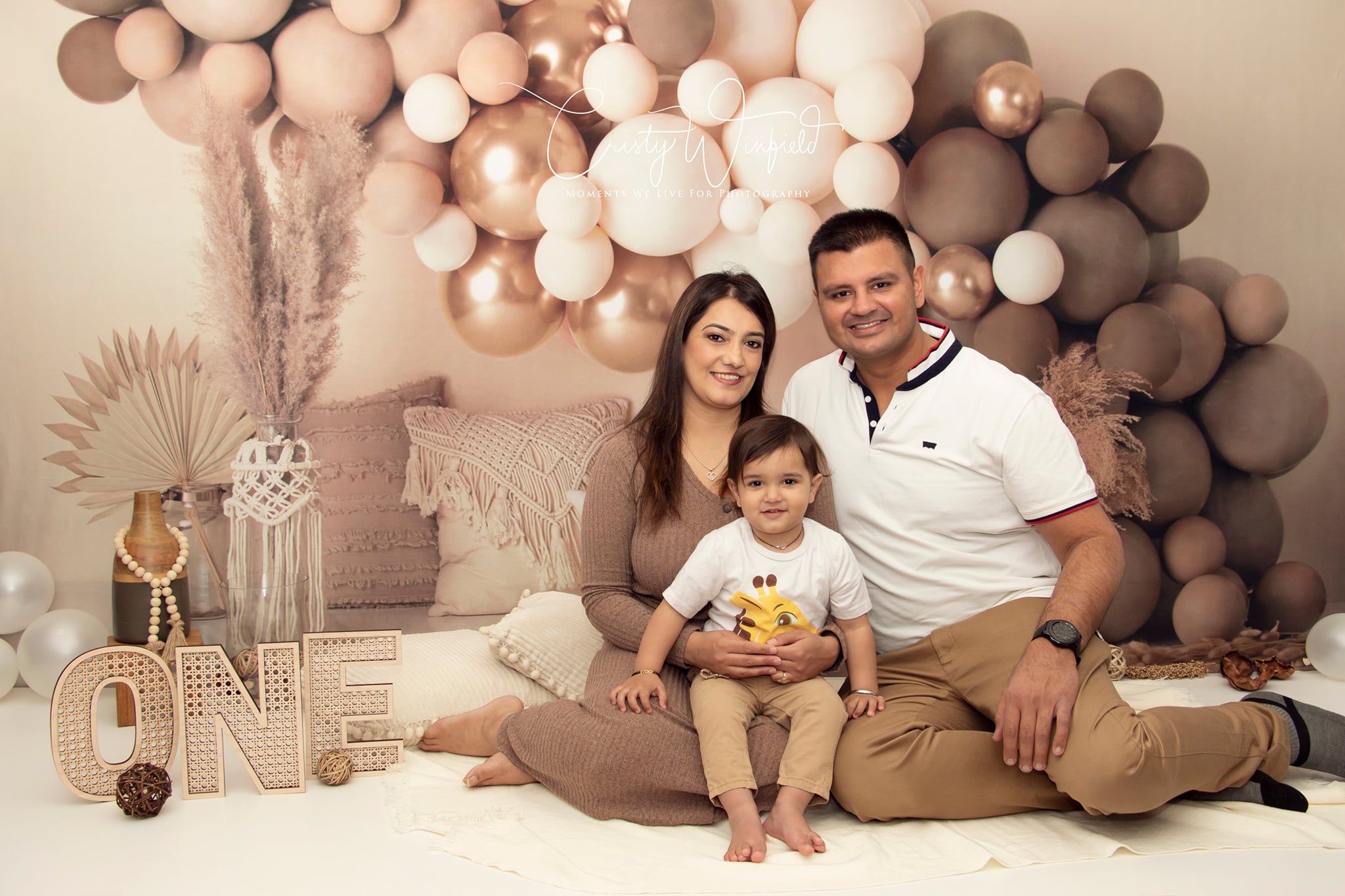 Fondos de globos boho, cojines de macramé diseñados por Mandy Ringe Photography