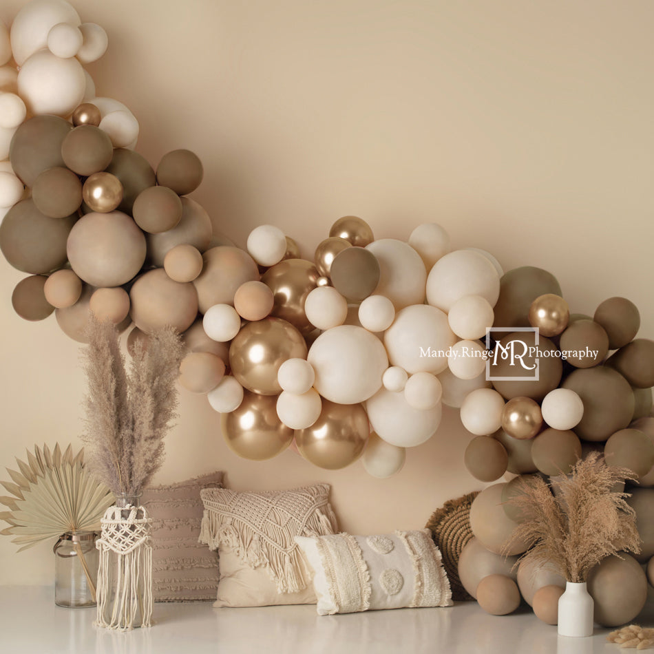 Fondos de globos boho, cojines de macramé diseñados por Mandy Ringe Photography