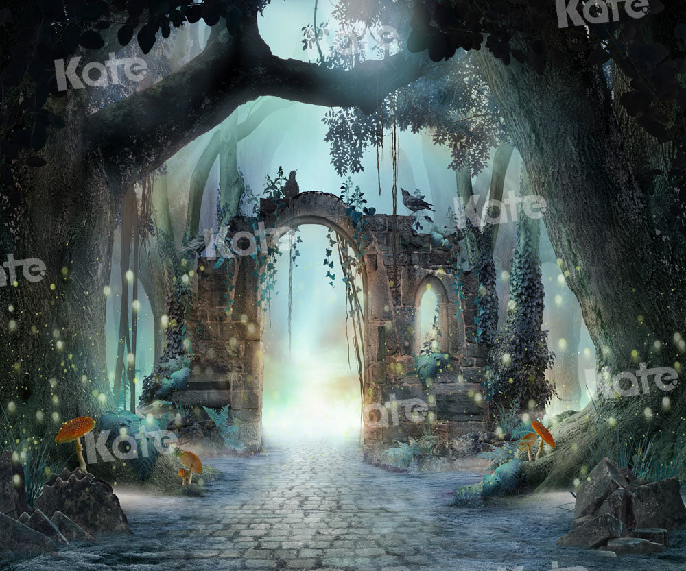 Psychedelisch bosstenen achtergrond met paddenstoelen ontworpen door Chain Photography