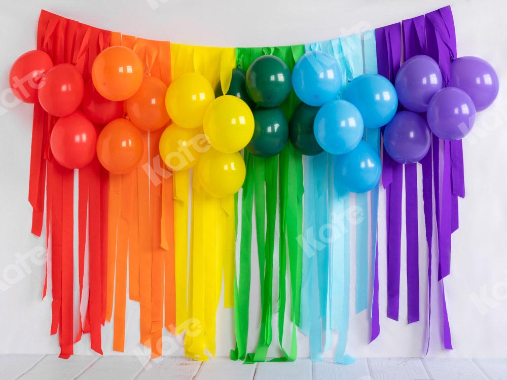 Fondo de arcoíris con globos de cumpleaños diseñado por Emetselch