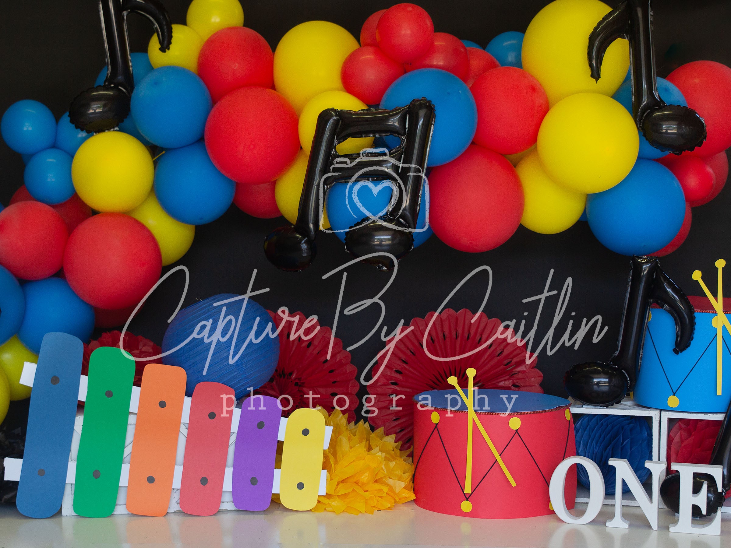 Música de Arco Iris de Kate de Fondo de Globos y Guirnalda diseñado por Caitlin Lynch