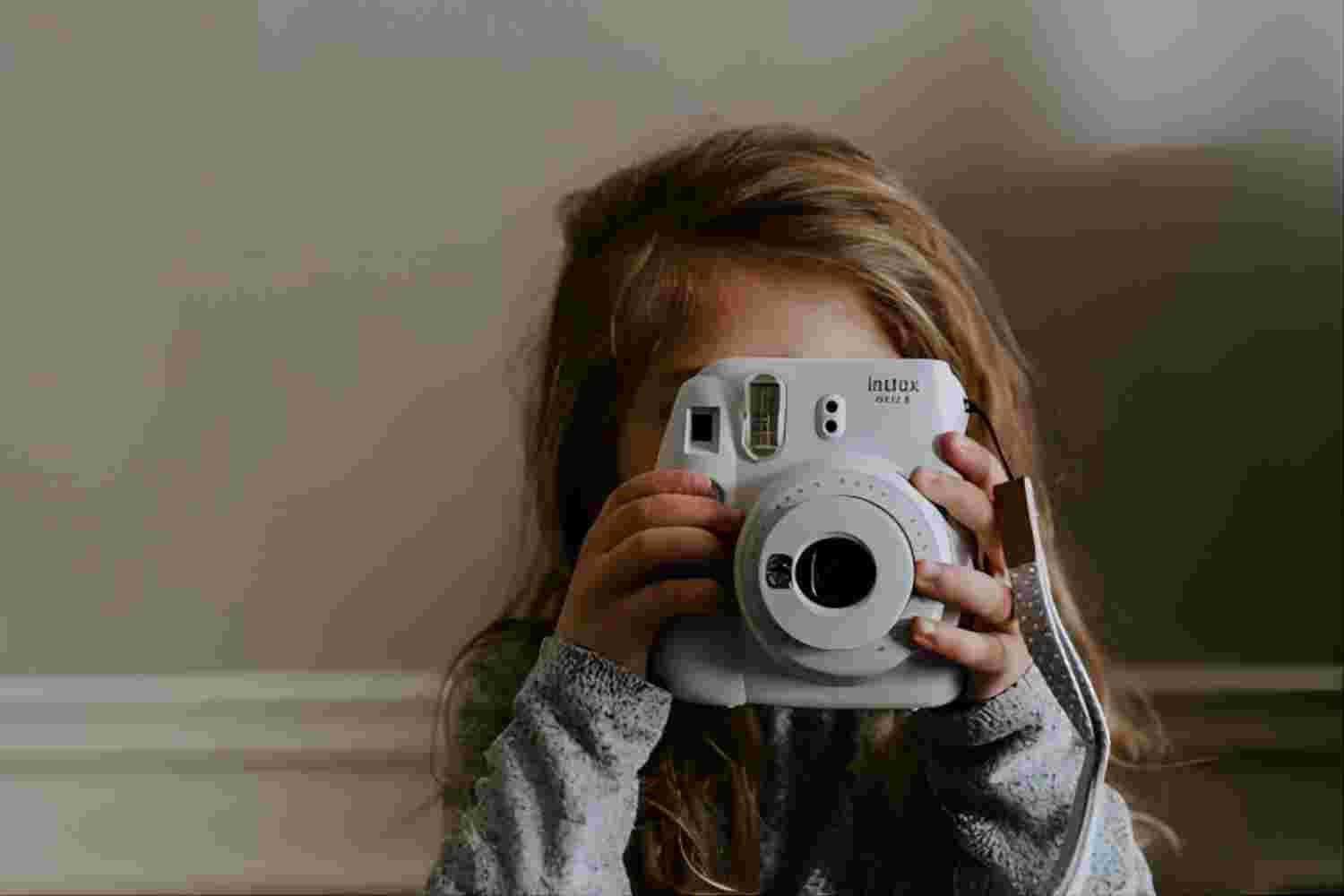 Buyer’s Guide: How to Choose Kids Polaroid Camera | 11 Recommendations