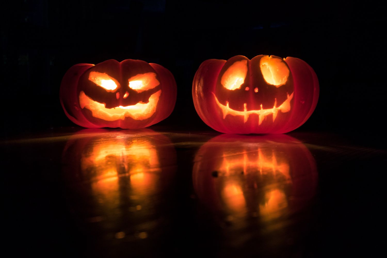 pumpkin lantern Photo by David Menidrey on unsplash