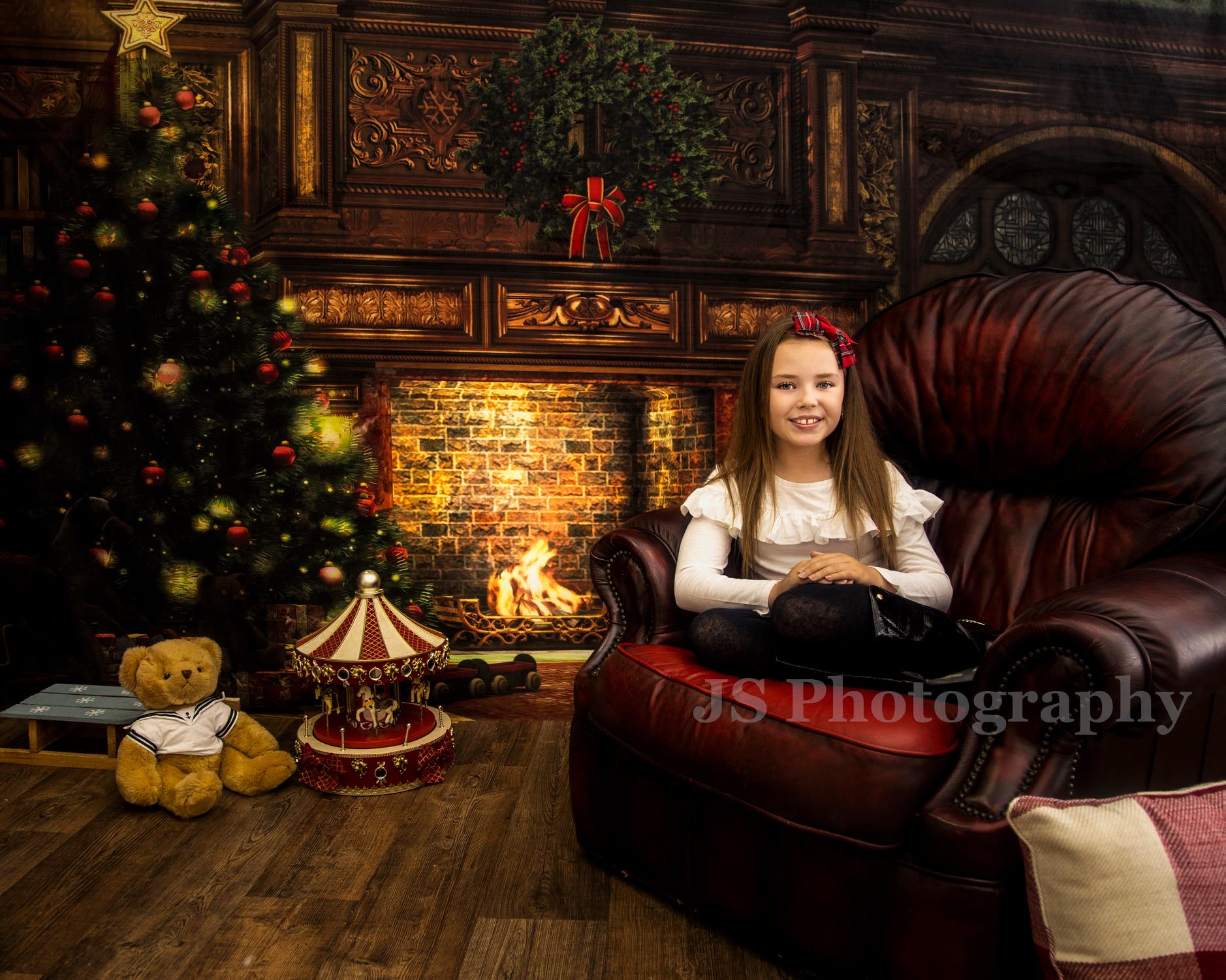RTS Kate Christmas Tree And Fireplace Decorations for Photography