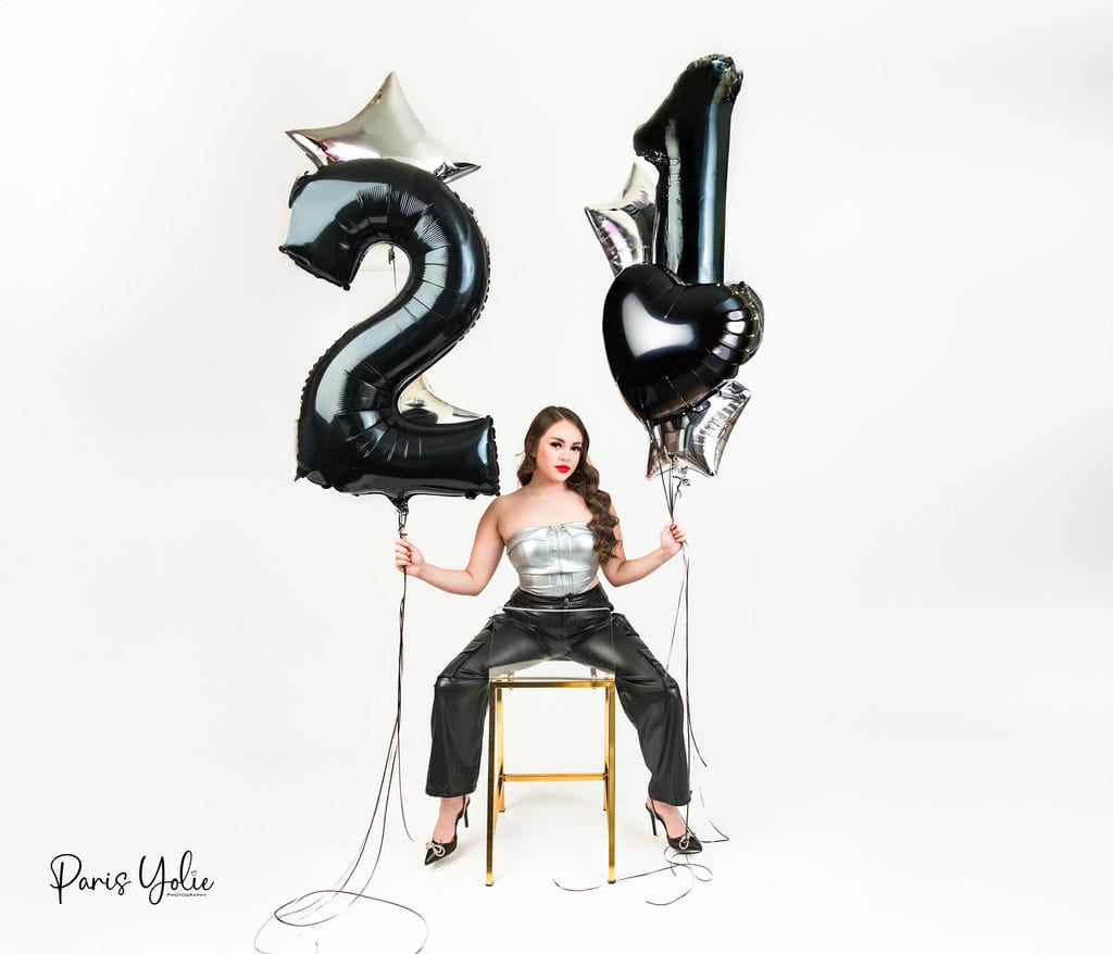 Kate White Seamless Paper Backdrop use in 21 birthday party