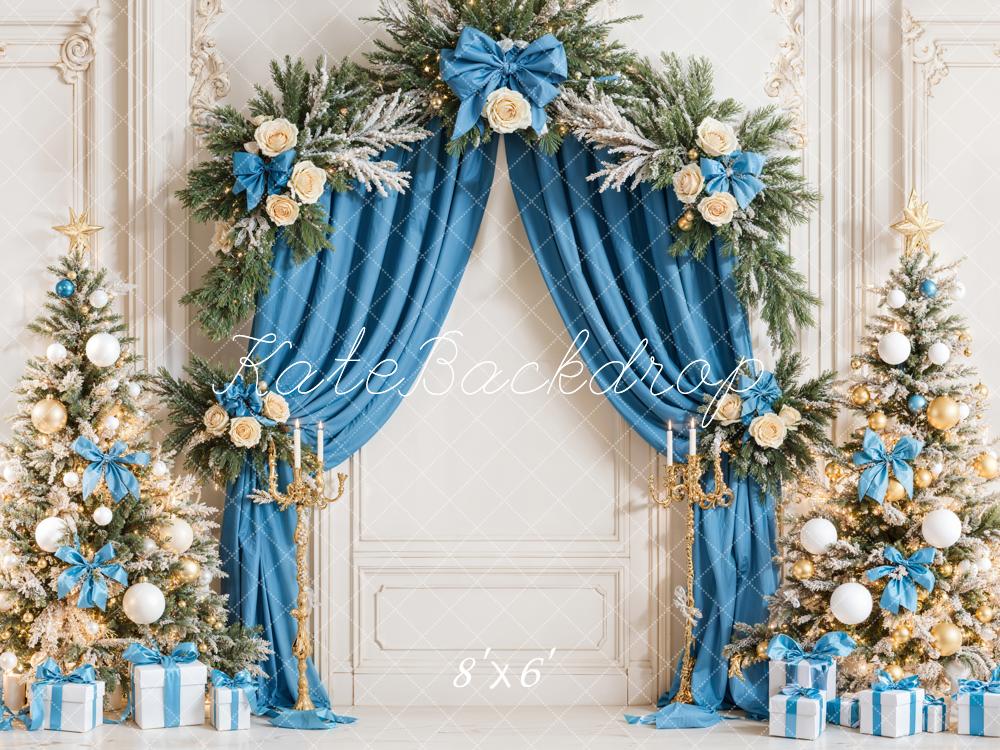 Kerstboom Blauwe Elegante Gordijnen Boog Foto Achtergrond Designed by Emetselch