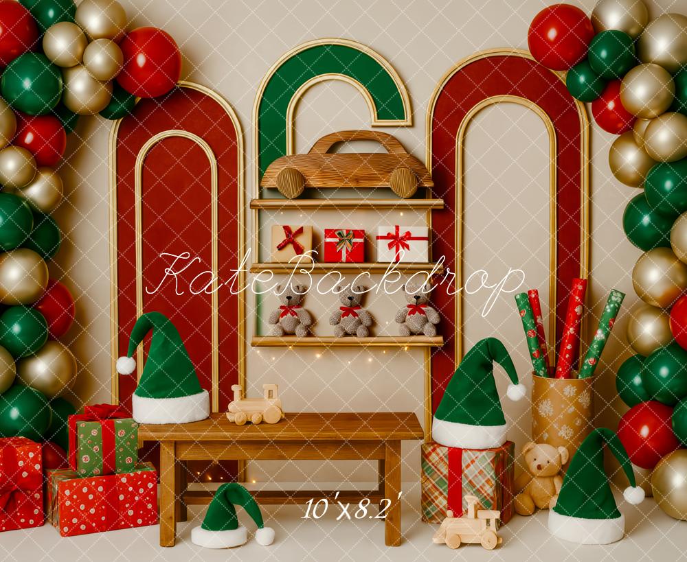 Fondo de globos de Navidad y sombreros de Santa