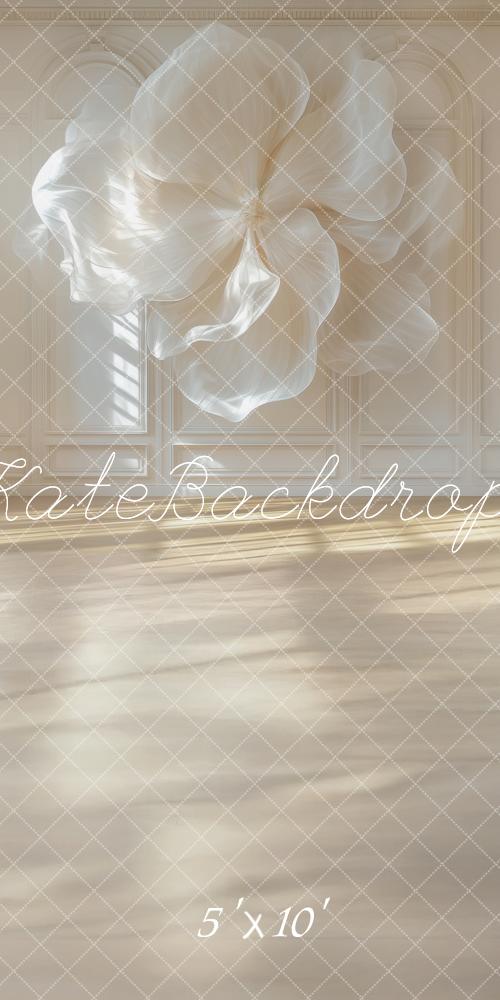 Fondo de Pared de Tela Floral Elegante Color Crema Diseñado por Mini MakeBelieve