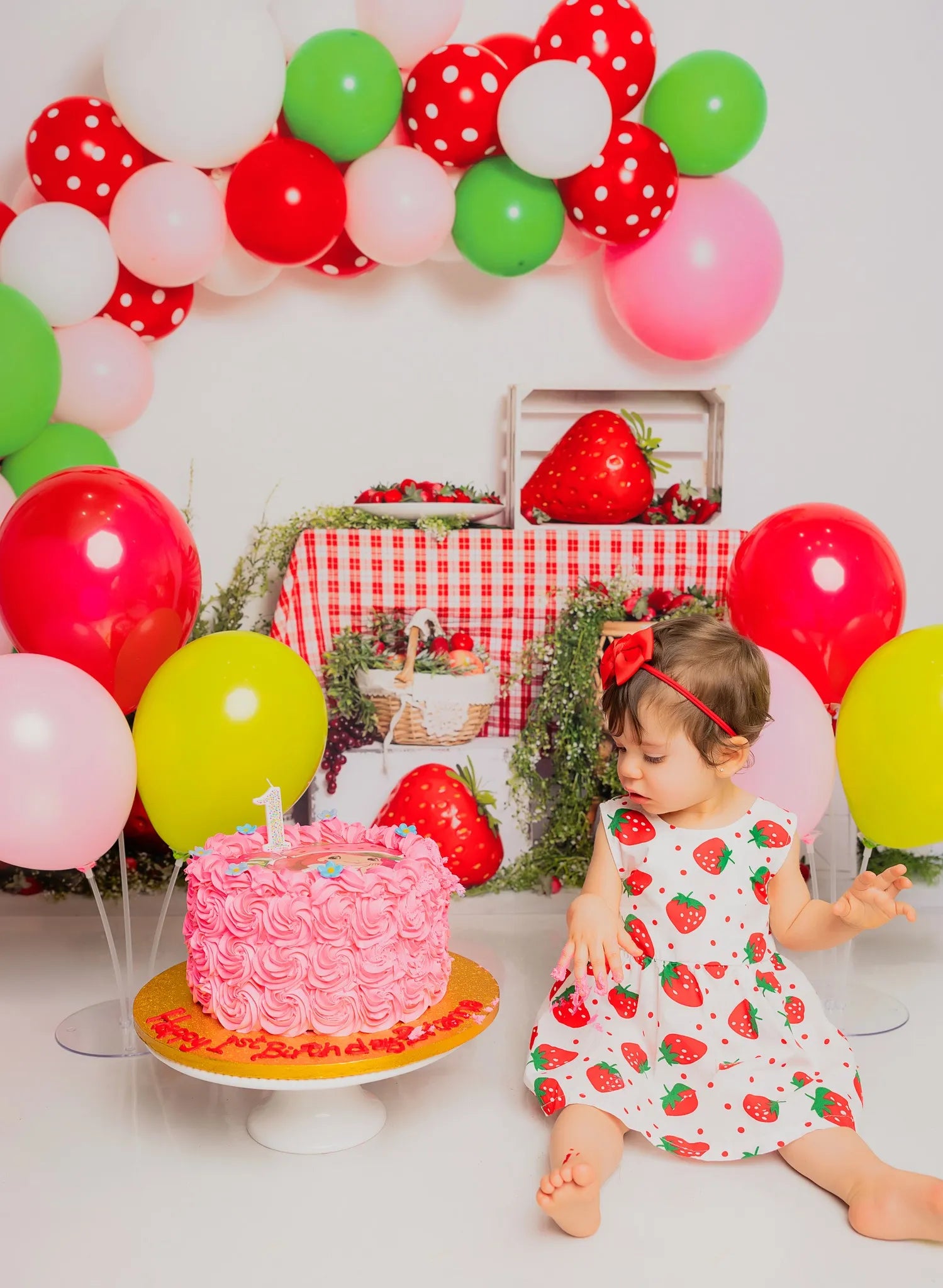 Kate Strawberry Balloons Cake Smash Backdrop Designed by Emetselch