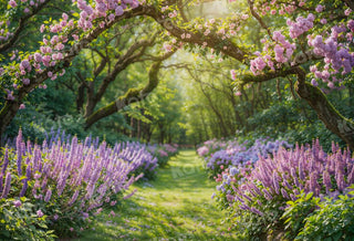 Fondo de camino de bosque de glicina de primavera para fotografía