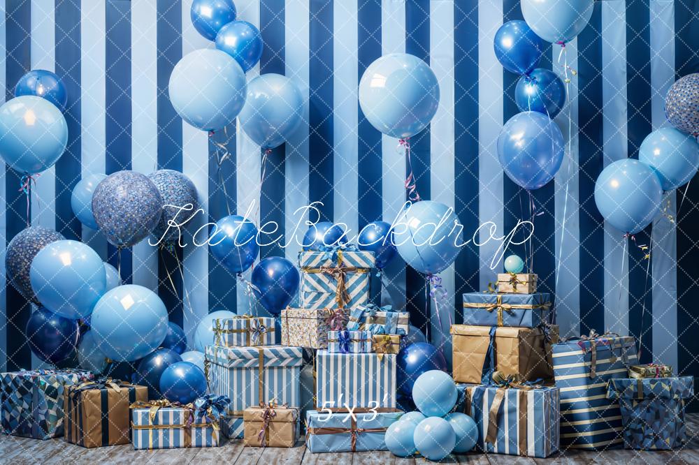 Blauwe ballonnen cadeau Taart Smash achtergrond ontworpen door Emetselch