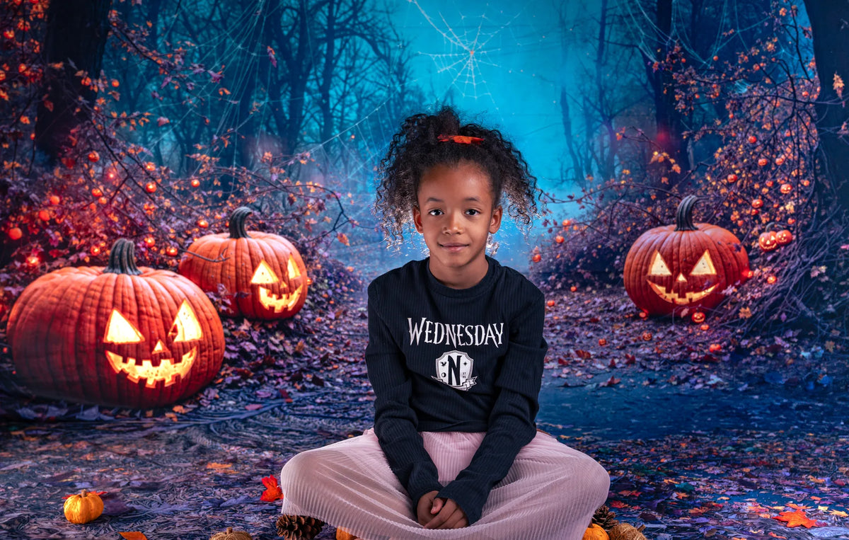 Linternas de Calabaza de Halloween Camino del Bosque Fondo + Fondo de Suelo de Hojas de Otoño