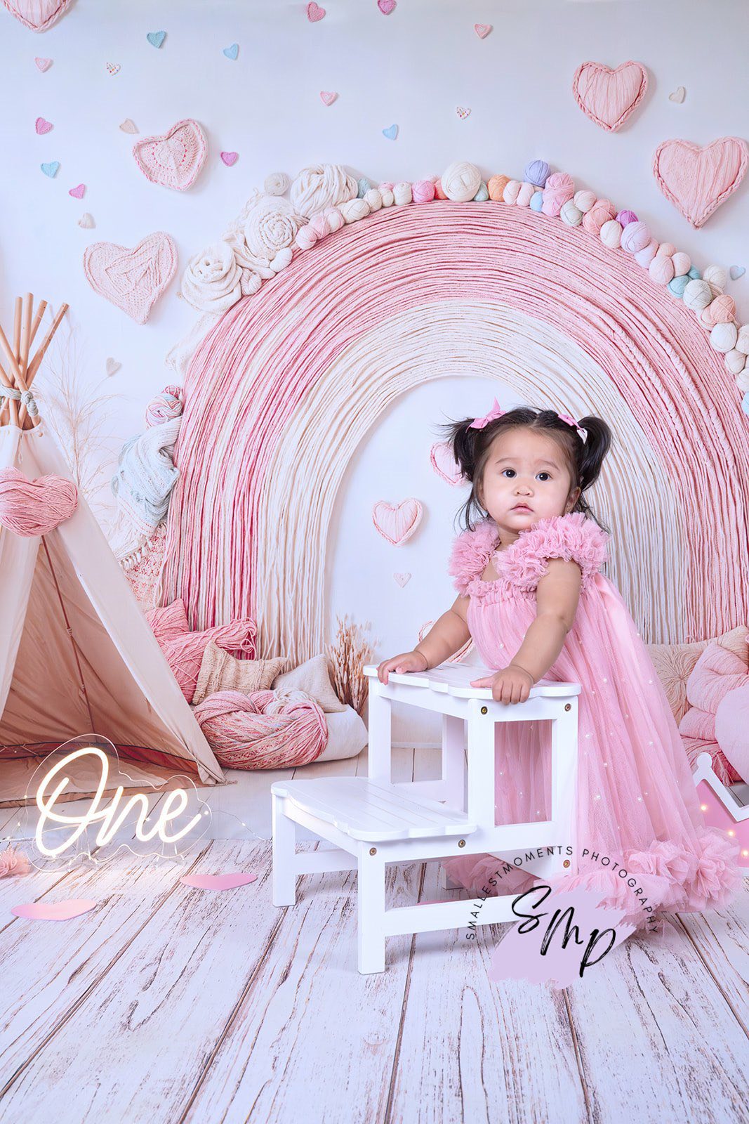 Fondo Rosa Corazones Arcoíris Boho Diseñado por Emetselch