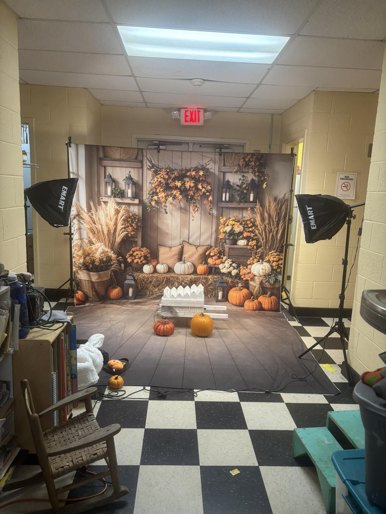 Fall Boho Pompoen Oogst Esdoornbladeren Foto Achtergrond Designed by Emetselch