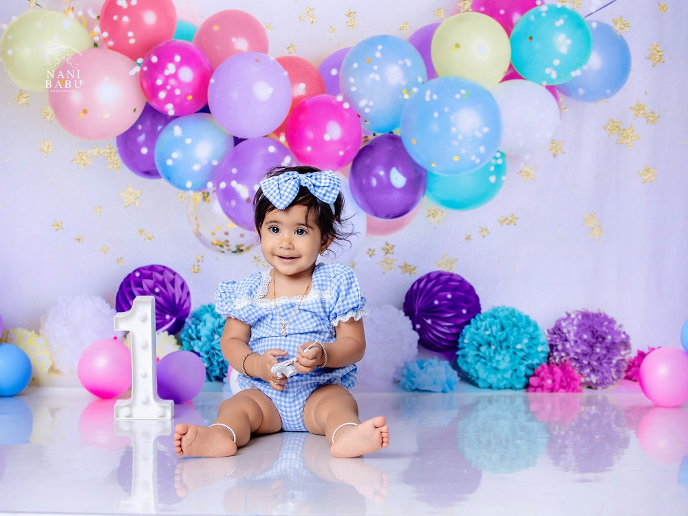 Kate Birthday Balloons and Stars Backdrop Designed By Mandy Ringe Photography