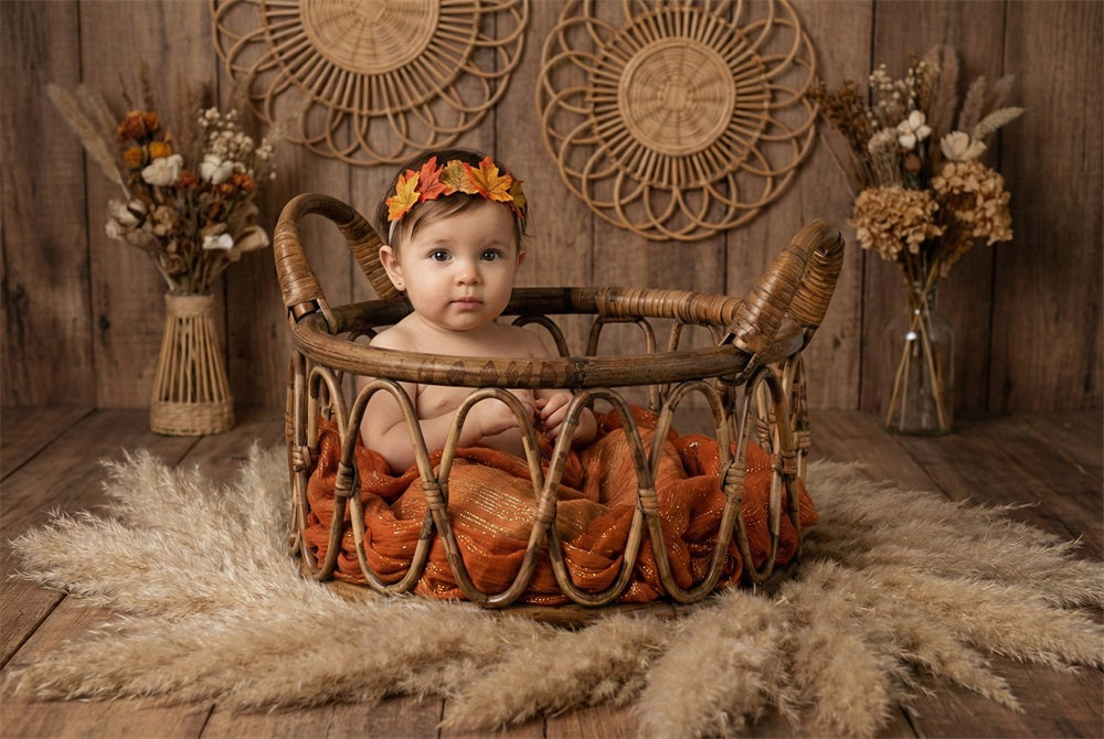 Canasta redonda de bambú tejida para accesorios de recién nacido.