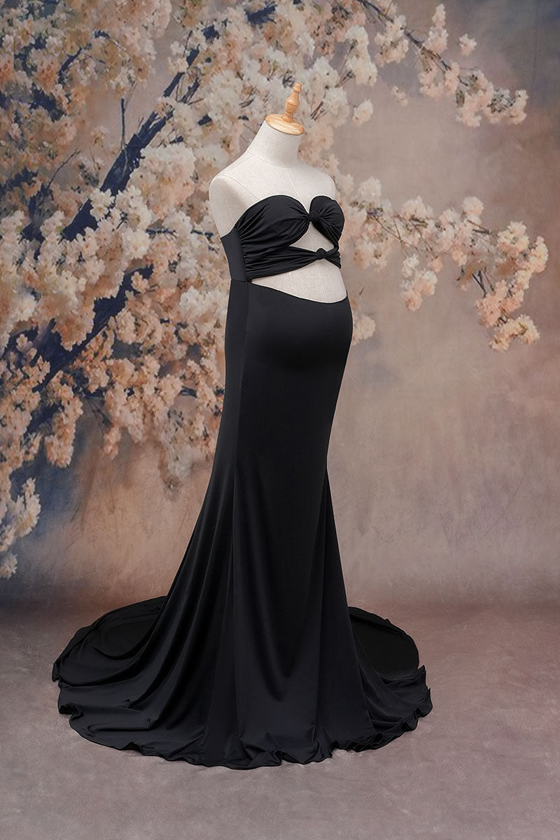  Side view of black one-shoulder satin maternity dress