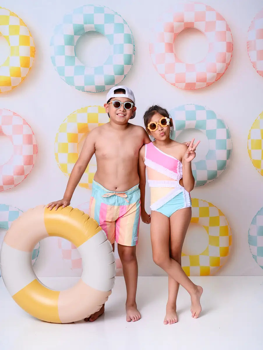 Anillo Flotante de Verano a Cuadros Backdrop Designed by Ashley Paul