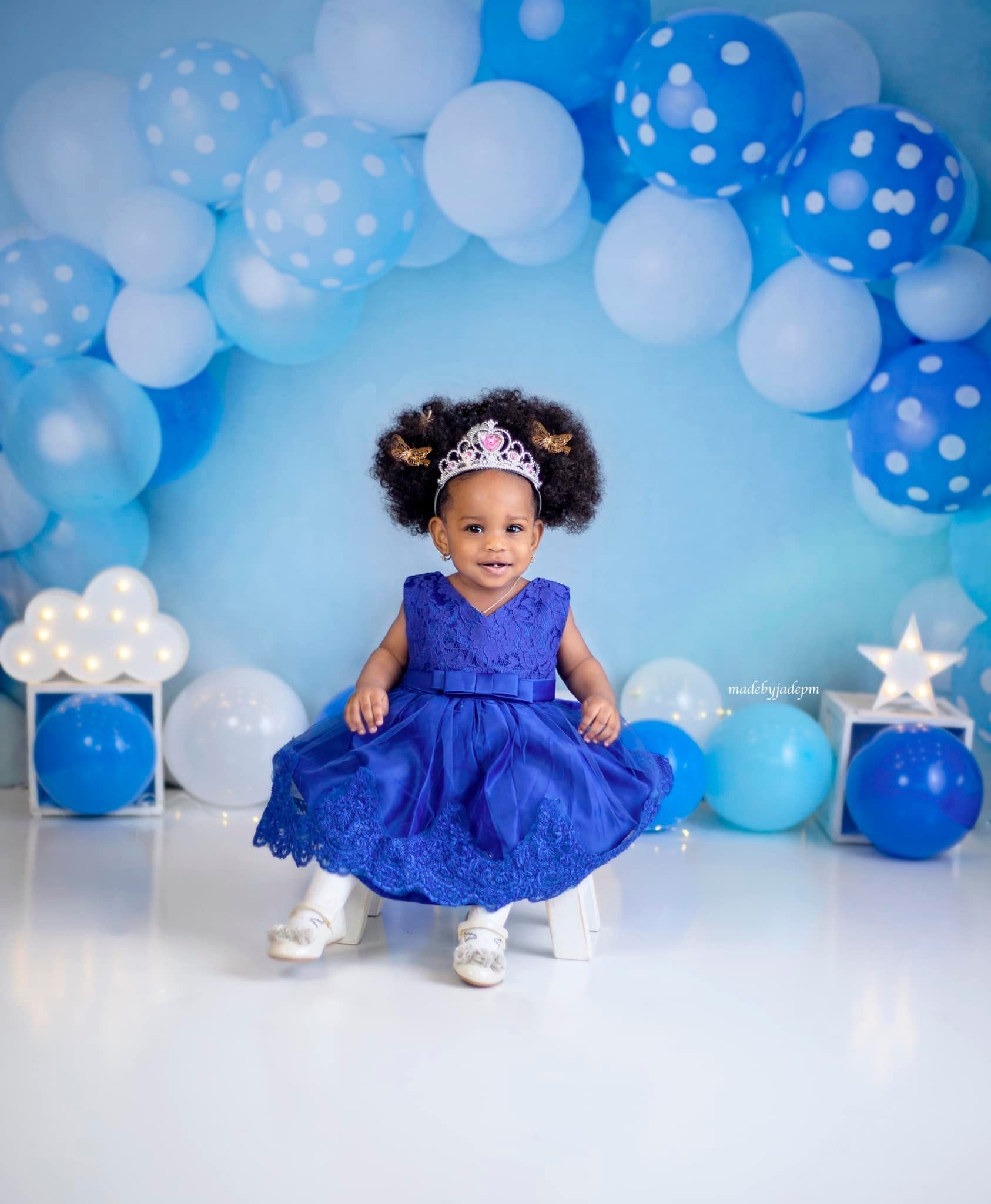 Kate Blue and White Balloons Birthday Children Backdrop for Photography Designed by Kerry Anderson (only ship to Canada)