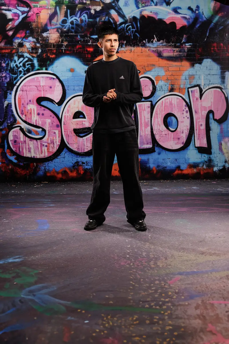 Fondo de graffiti senior Sweep diseñado por Patty Robert