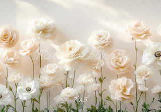 Dromerige Crème Bloemen Foto Achtergrond Ontworpen door Mini MakeBelieve