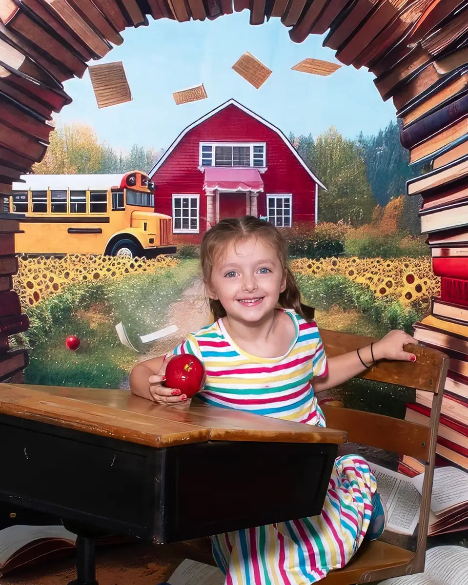 Summer Art Girasole Mela Rossa Casa Erba e Sfondo Arch Backdrop Designato da Mini MakeBelieve