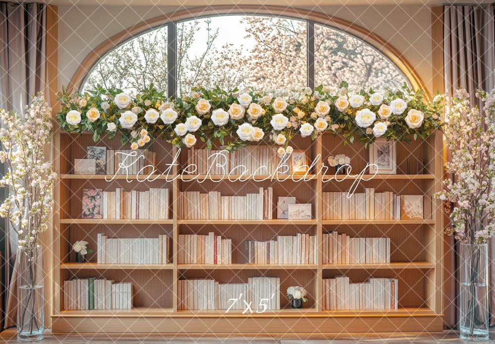 Arco de Flores Romántico Estante de Libros Fondo de Ventana