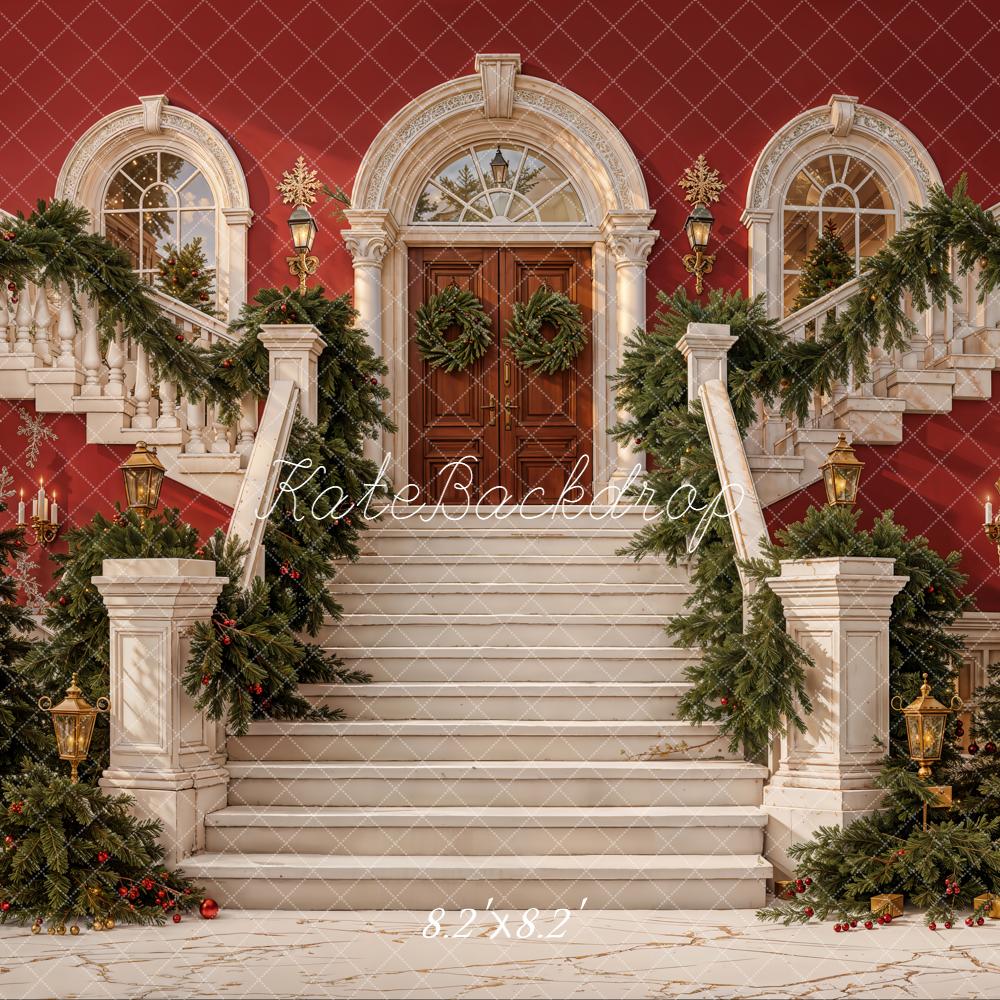 Fondo de Escaleras en Cascada de Navidad en Mansion Roja con Guirnaldas y Árboles Diseñado por Emetselch