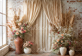Tende floreali boho con sfondo di muro di mattoni Designed by Emetselch