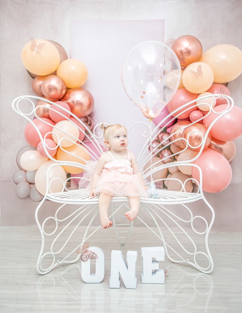 Kate Pink Balloons Backdrop Birthday Designed by Uta Mueller Photography