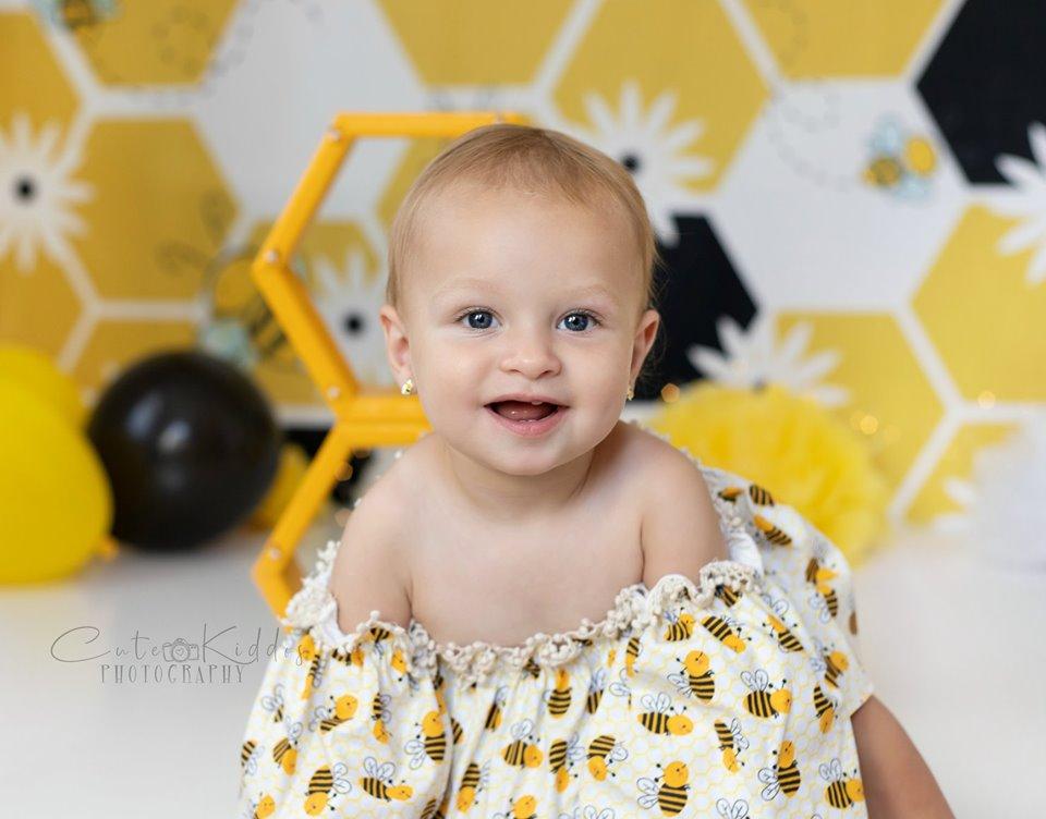 Katebackdrop£ºKate Bumble Bee Summer Backdrop for Photography Designed by Megan Leigh Photography