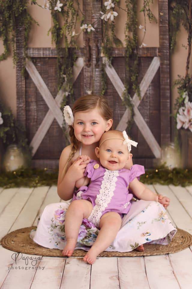 Katebackdrop鎷㈡綖Kate Spring Barn Door Manor Backdrop Designed by Megan Leigh Photography